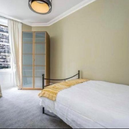 Spacious & Comfortable 3 Bedroom Apartment - Near City Centre - Free Parking Available - Sleeps Up To 5 Guests Эдинбург Экстерьер фото